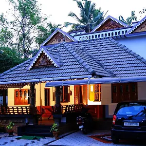 https://mompop-thyparambil-heritage.hotels-alappuzha.com