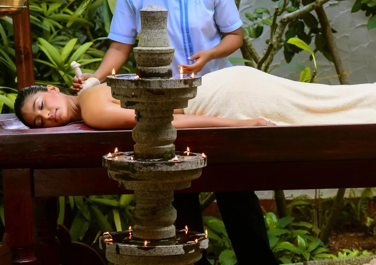 Niraamaya Wellness Retreats, Surya Samudra, Kovalam 5*,